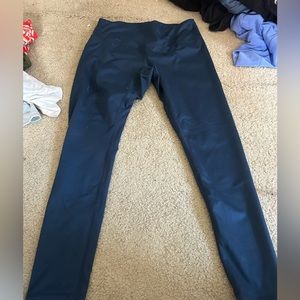 Athletic leggings